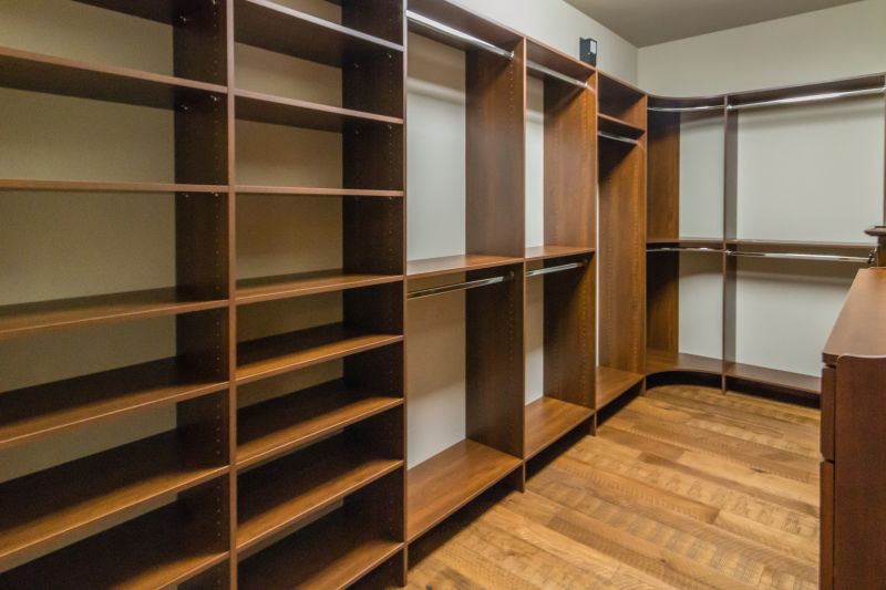 Custom Closet Shelving